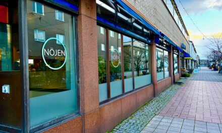 Vuorikadulle uusi ravintola: Maailman ympäri syömällä hampurilaisia!