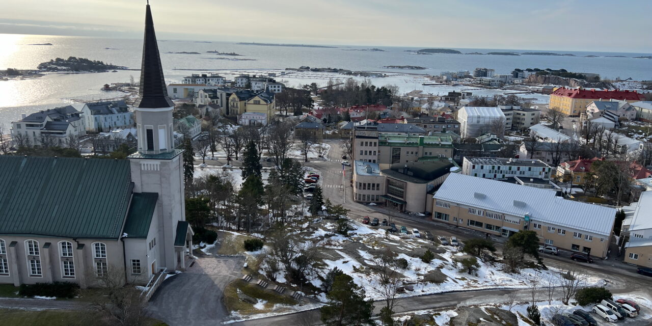 Tässä runollista postia lukijaltamme: Tuntemuksia ja ajatuksia kun on käyty näyttelyssä keväisenä päivänä