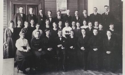 Kun kansa heräsi lauluun – Hangon sekakuoro on kestänyt sota-ajat, itsenäistymisen humun ja historian tyrskyt